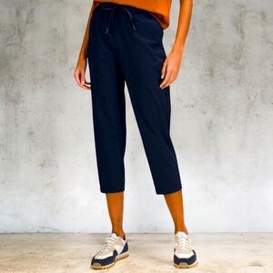 Lululemon Keep Moving Crop High‎ Rise Navy Drawstring Pants Women’s Size 10